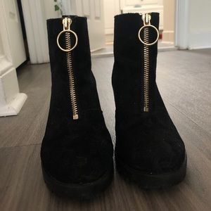 Zip up booties